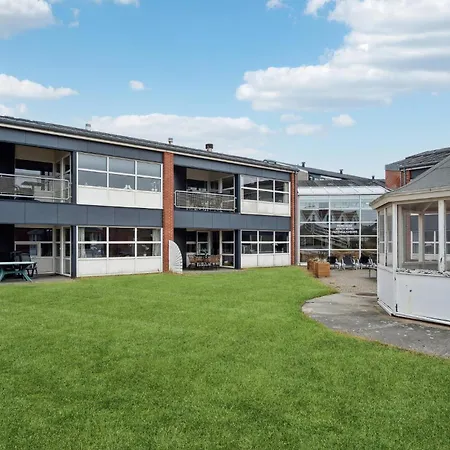 Apartman Bad, Lejl 1 *